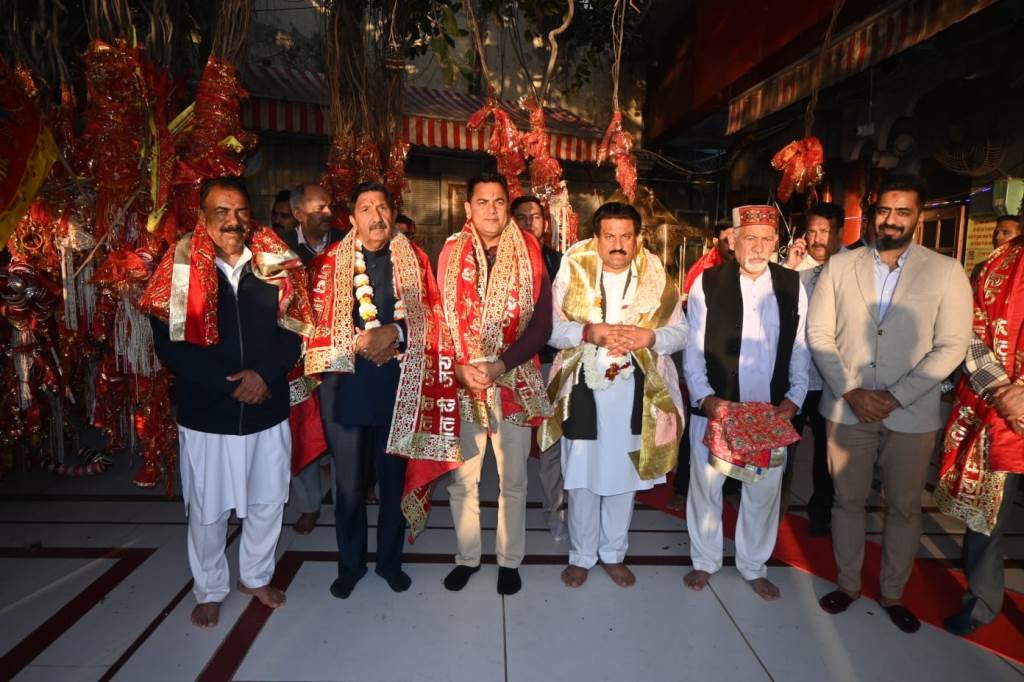 Deputy Chief Minister pays obeisance at Mata Shri Chintpurni Temple reviews proposed development works